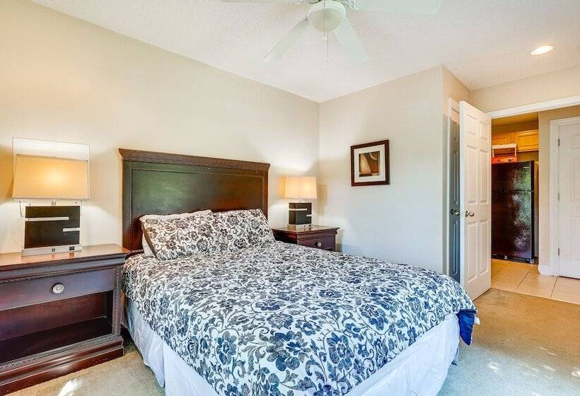 Double Springs Cabin Stay W/ Deck + Shared Dock!