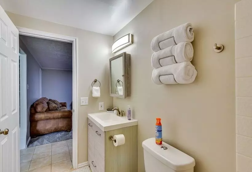 Family Friendly Clearfield Home W/ Hot Tub!