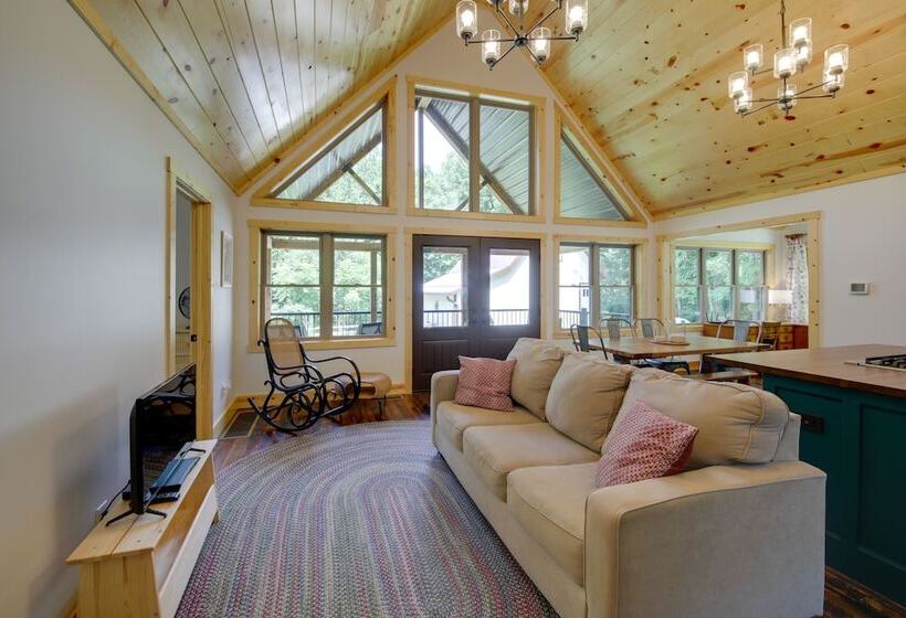 Family Friendly Indiana Cabin W/ Hot Tub & Decks