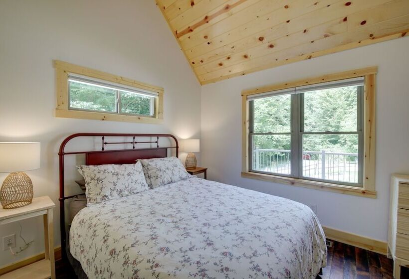 Family Friendly Indiana Cabin W/ Hot Tub & Decks