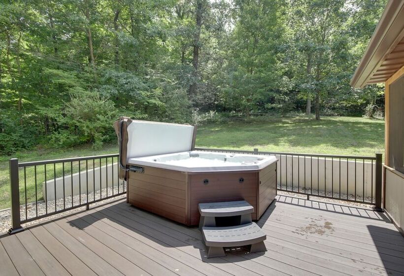 Family Friendly Indiana Cabin W/ Hot Tub & Decks