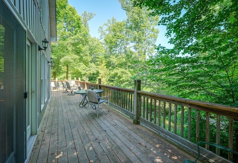 Idyllic Martinsville Retreat W/ Deck & Forest View