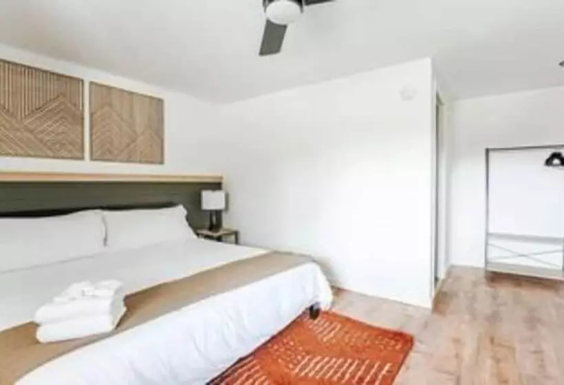 Motelli Grey Pine Lodge