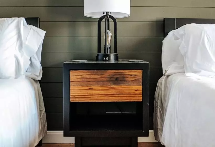 Motelli Grey Pine Lodge