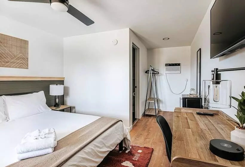 Motelli Grey Pine Lodge