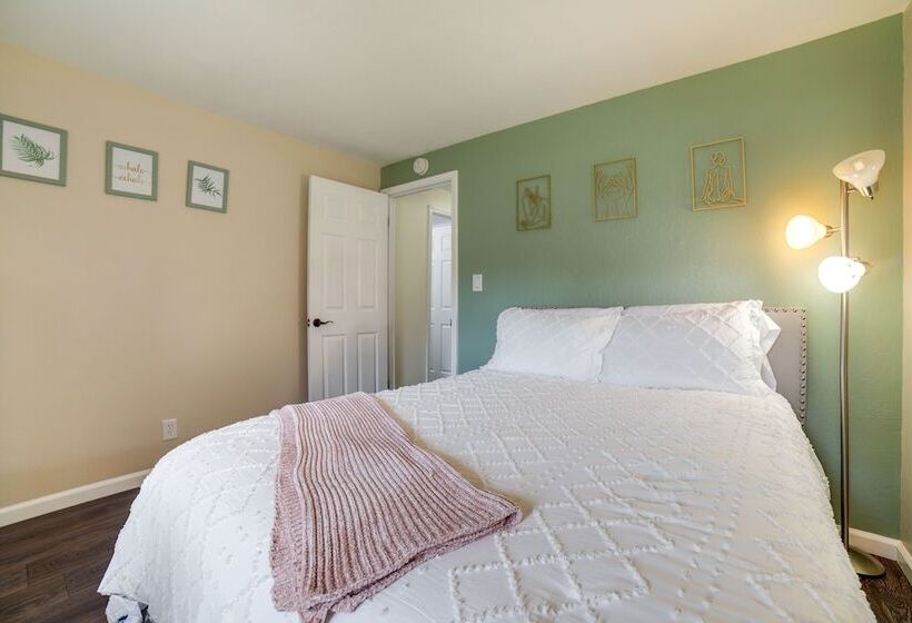 Pet Friendly Reno Hideaway W/ Private Hot Tub!