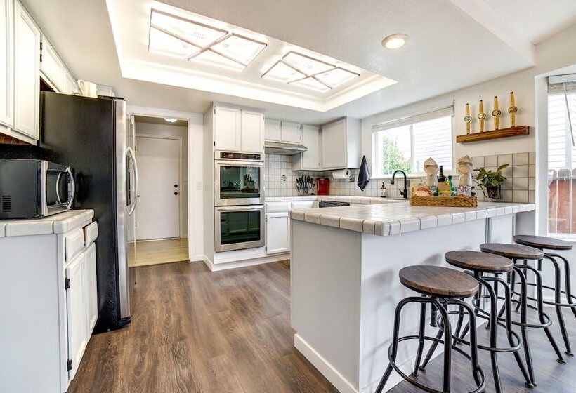 Pet Friendly Reno Hideaway W/ Private Hot Tub!