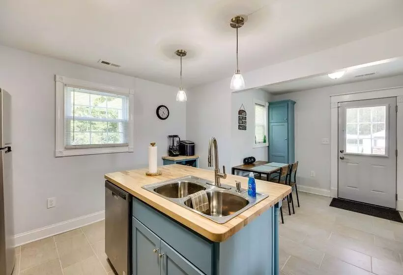 Pet Friendly The Wray Cottage W/ Large Backyard!