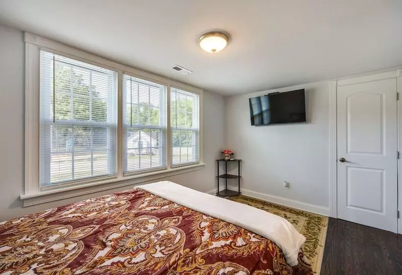Pet Friendly The Wray Cottage W/ Large Backyard!