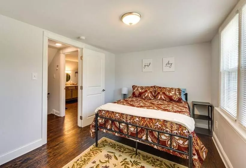 Pet Friendly The Wray Cottage W/ Large Backyard!