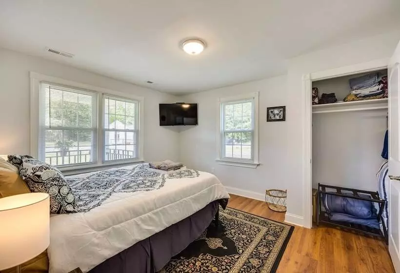 Pet Friendly The Wray Cottage W/ Large Backyard!