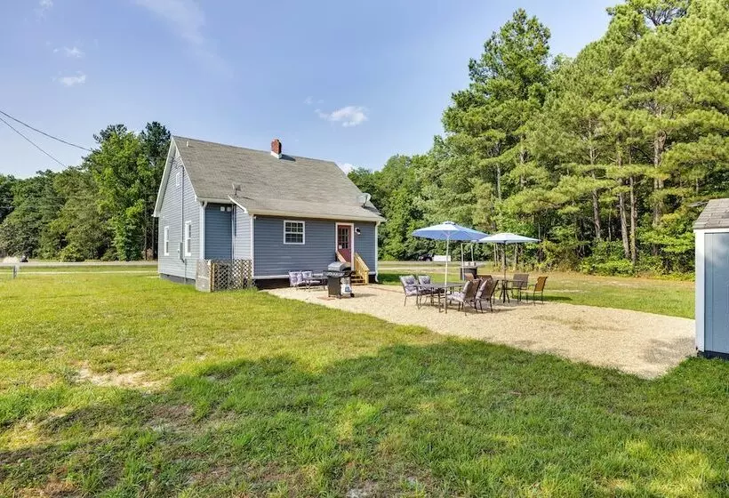 Pet Friendly The Wray Cottage W/ Large Backyard!