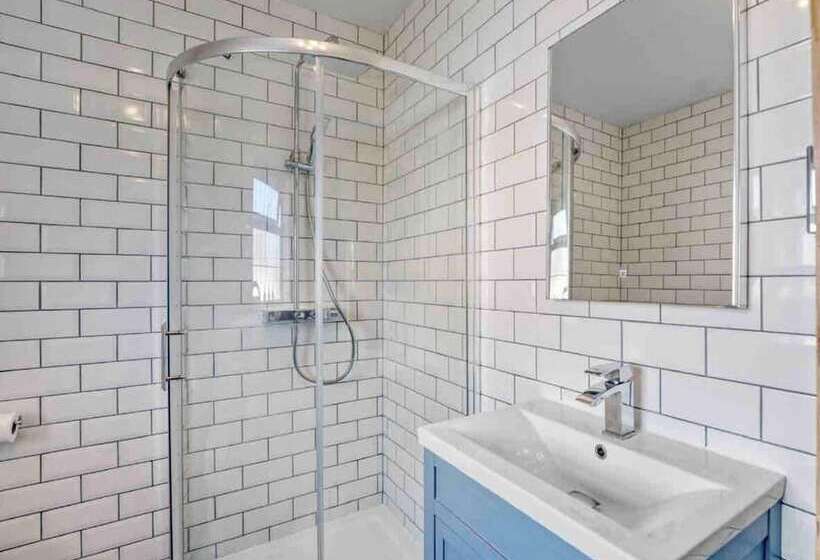 Rezydencja Beautifully Furnished Home 5 Minutes To The Sea!