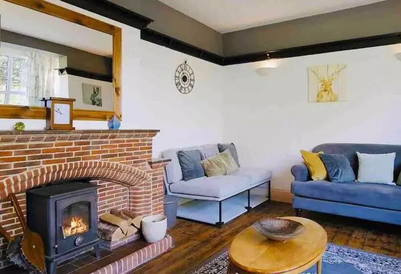 Residenssi Beautifully Furnished Home   5 Minutes To The Sea!