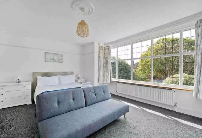 Residenssi Beautifully Furnished Home   5 Minutes To The Sea!