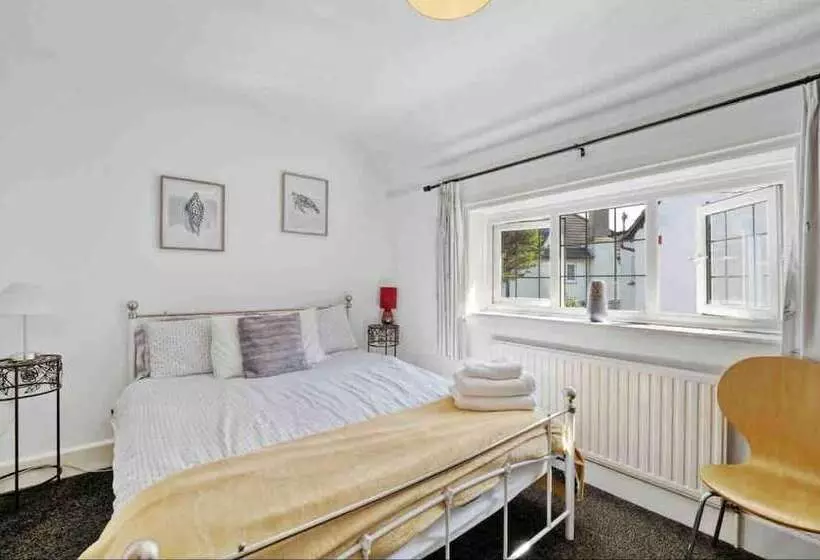 Residenssi Beautifully Furnished Home   5 Minutes To The Sea!