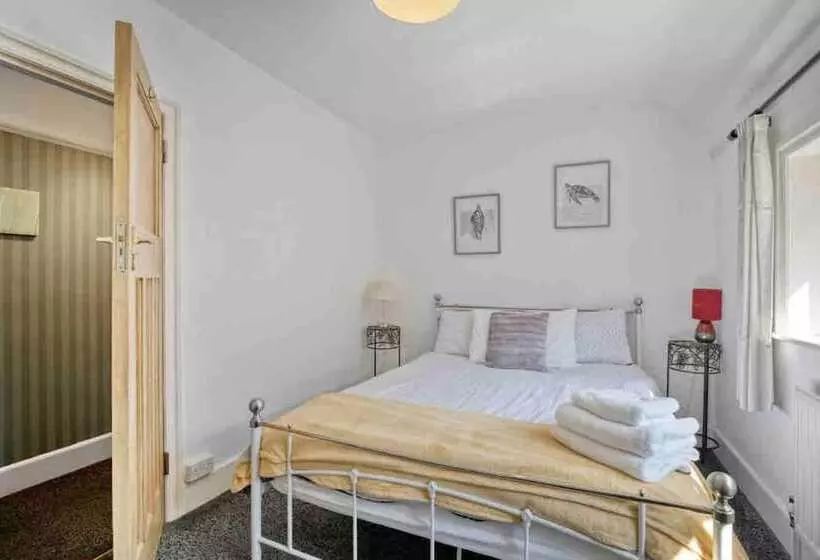 Residenssi Beautifully Furnished Home   5 Minutes To The Sea!