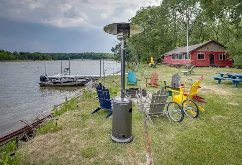 Rock River Hideaway On Private 5 Acre Island!
