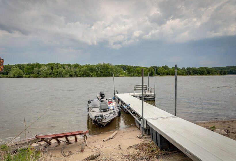 Rock River Hideaway On Private 5 Acre Island!