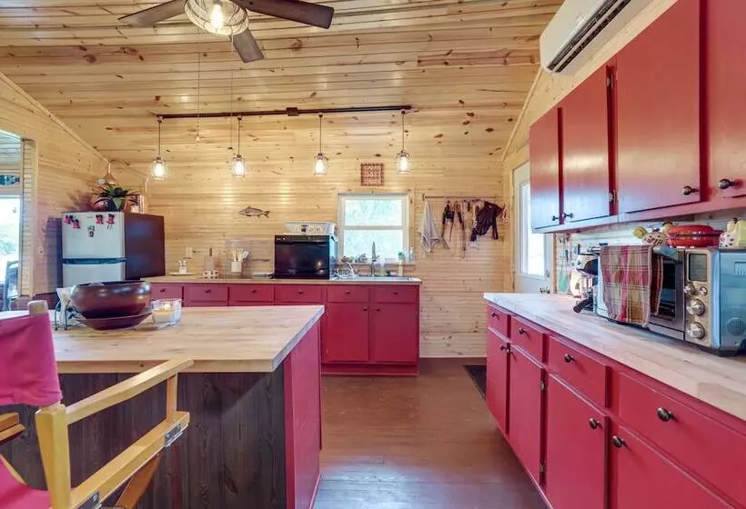 Rock River Hideaway On Private 5 Acre Island!