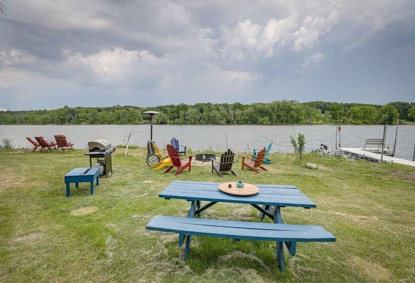 Rock River Hideaway On Private 5 Acre Island!