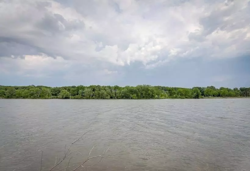 Rock River Hideaway On Private 5 Acre Island!