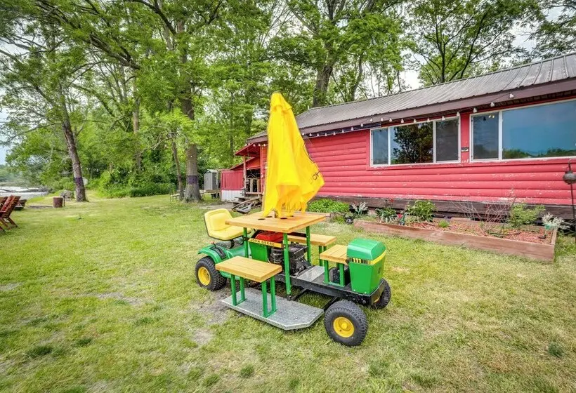 Rock River Hideaway On Private 5 Acre Island!