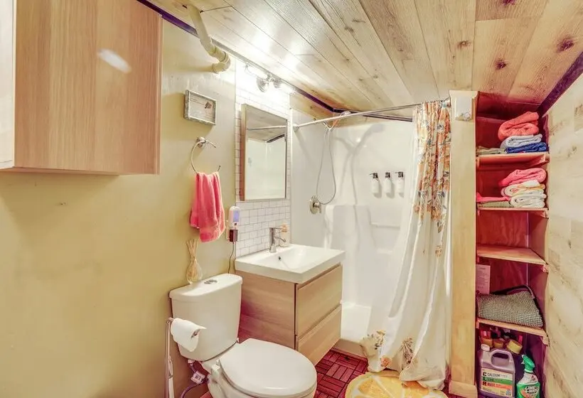 Rock River Hideaway On Private 5 Acre Island!