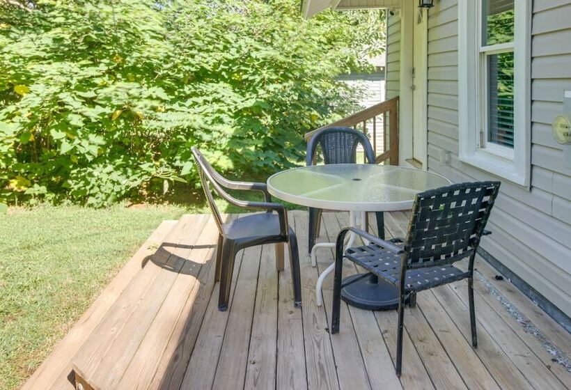 Serene Kings Mountain Home Near 2 Kings Casino!