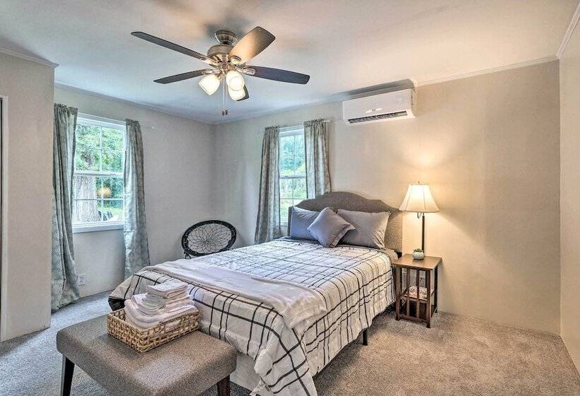 Spacious Family Home On Lake Marion W/ Boat Ramp!