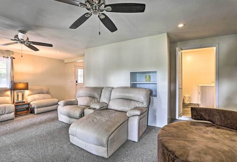 Spacious Family Home On Lake Marion W/ Boat Ramp!