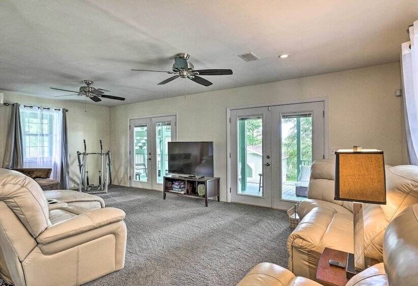 Spacious Family Home On Lake Marion W/ Boat Ramp!