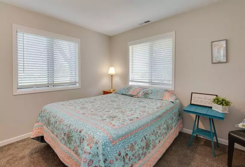 Steamboat Rock Home ~ 3 Mi To Pine Lake State Park