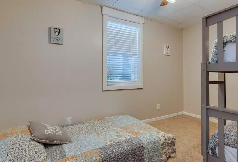 Steamboat Rock Home ~ 3 Mi To Pine Lake State Park