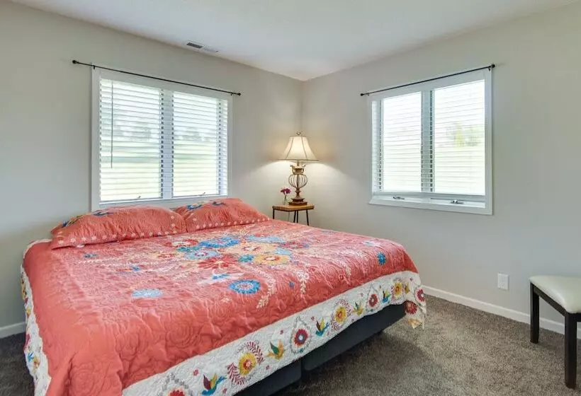 Steamboat Rock Home ~ 3 Mi To Pine Lake State Park