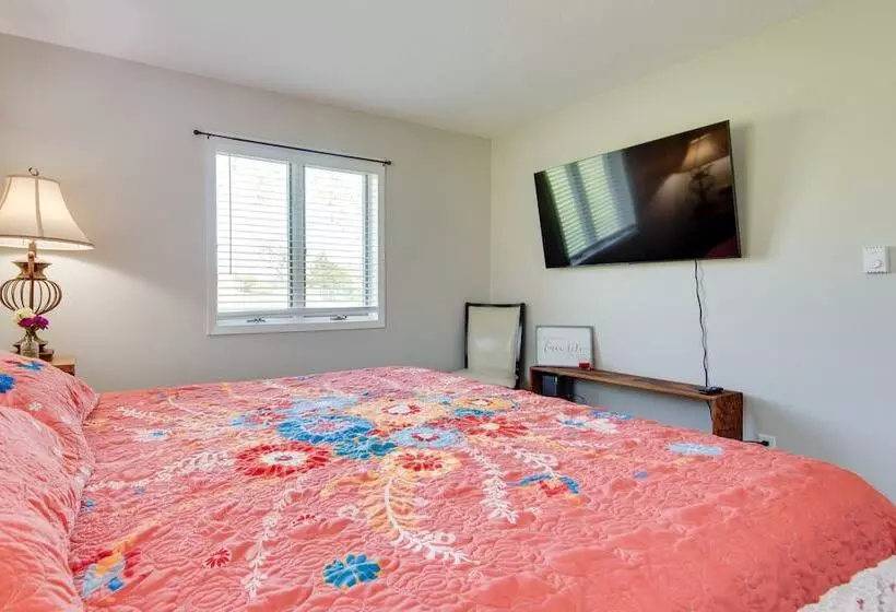 Steamboat Rock Home ~ 3 Mi To Pine Lake State Park