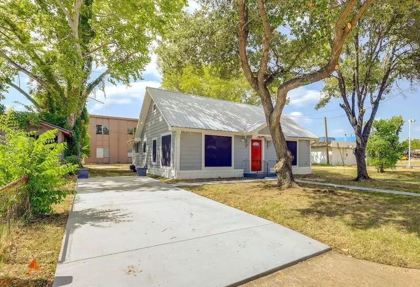 Sunny Hearne Home Near Universities!