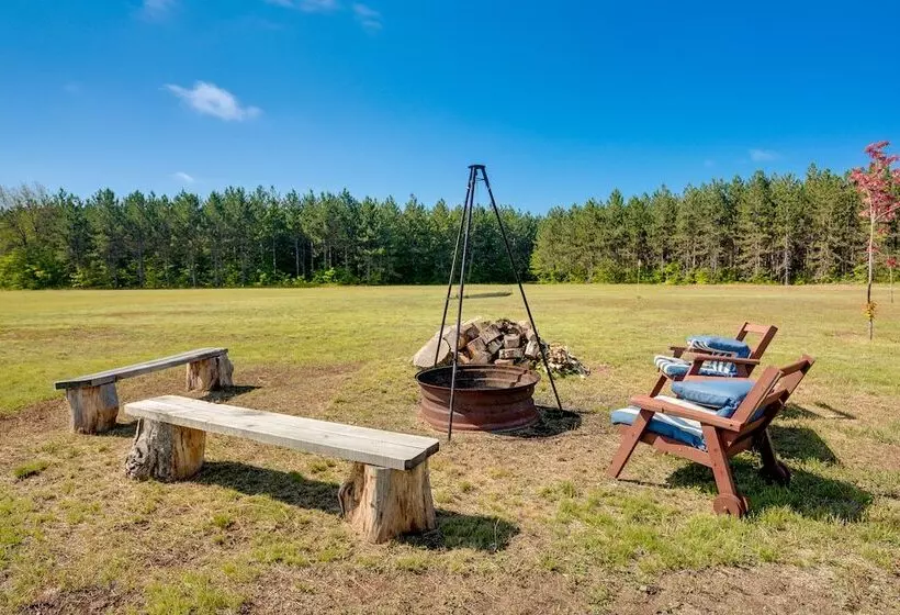 Toivola Home W/ Fire Pit: 8 Mi To Lake Superior!