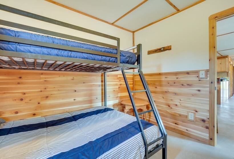 Toivola Home W/ Fire Pit: 8 Mi To Lake Superior!