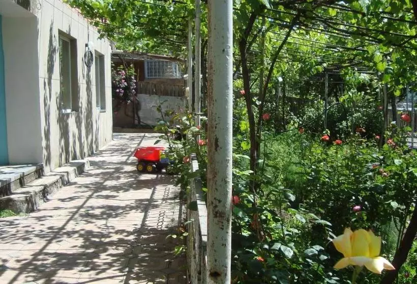 هاستل Guesthouse Valeria