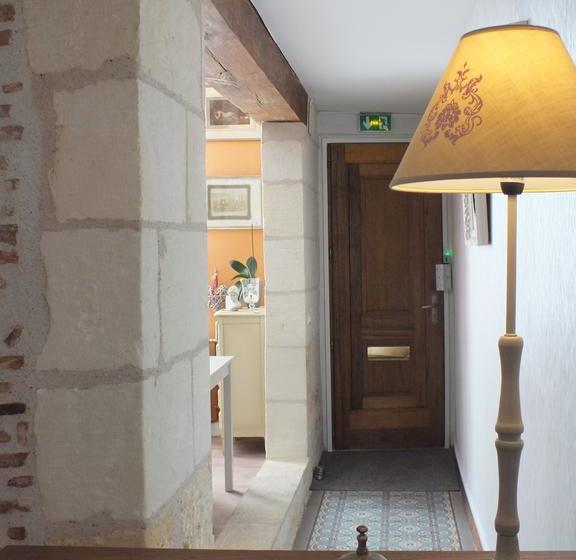 تختخواب و صبحانه Alcove Des Beaux Arts