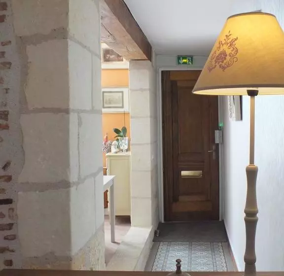 تختخواب و صبحانه Alcove Des Beaux Arts