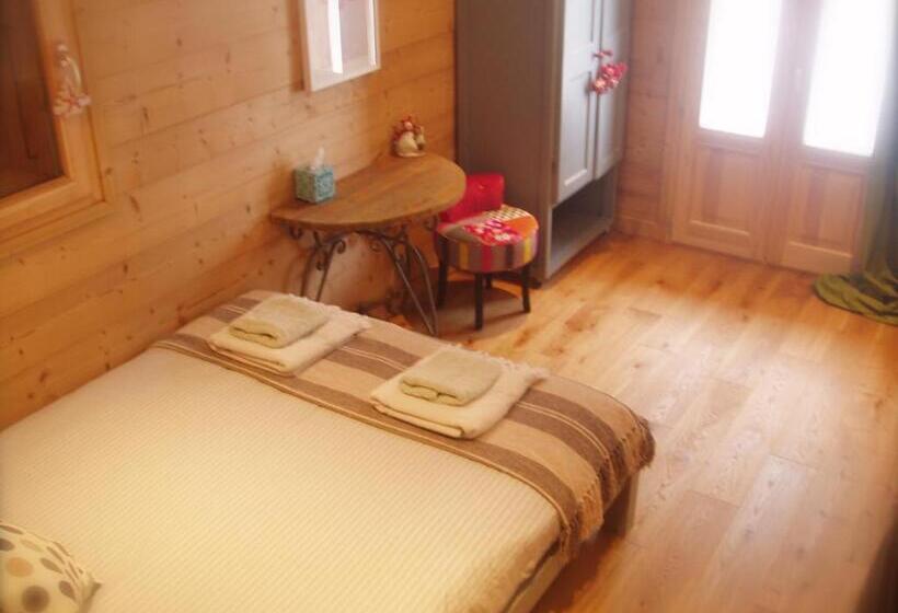 Bed and Breakfast Chalet Rum Doodle