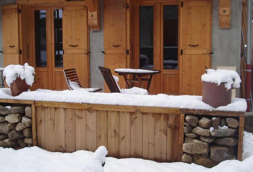 Bed and Breakfast Chalet Rum Doodle