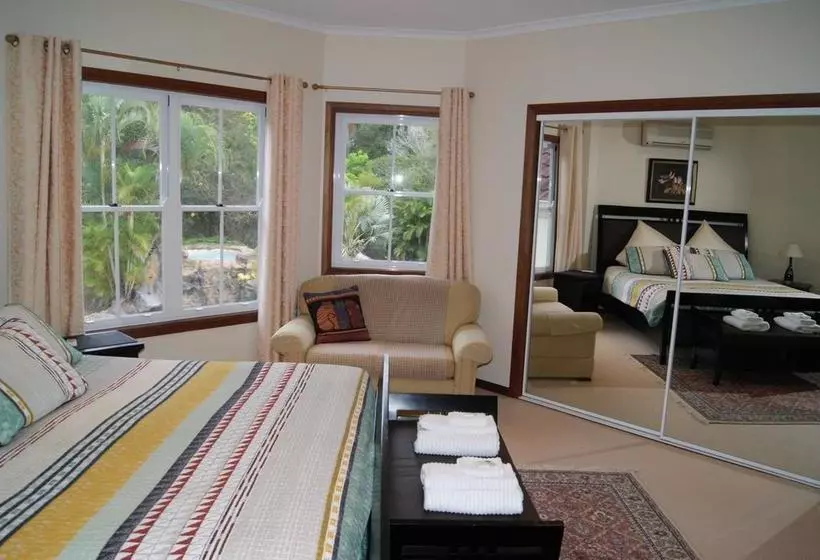 Bed and Breakfast Kingfishers Manor