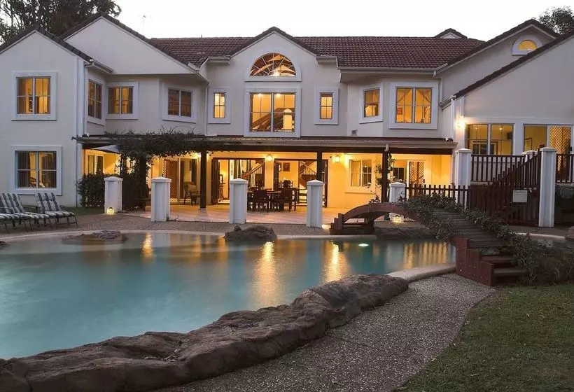 Bed and Breakfast Kingfishers Manor