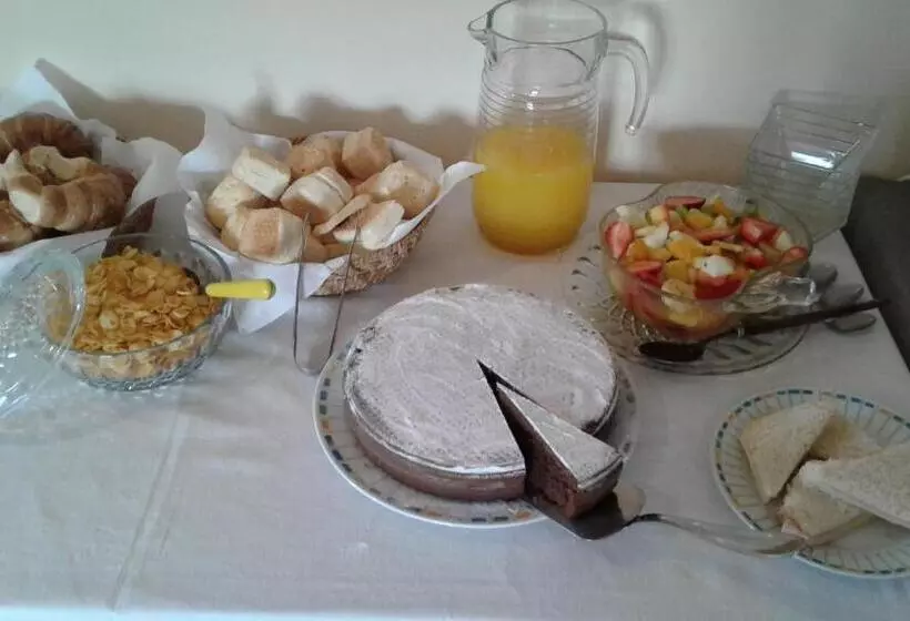 تختخواب و صبحانه La Soleada