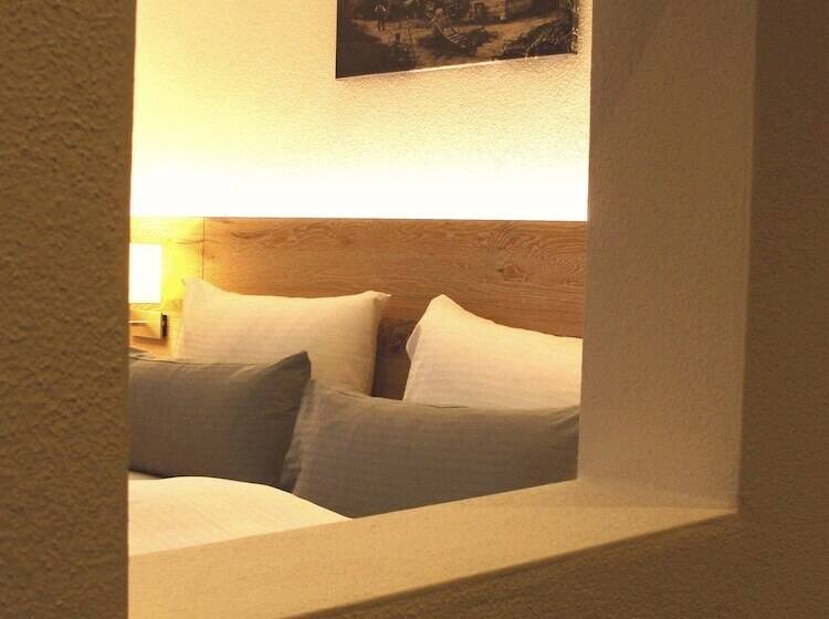 ベッドアンドブレックファースト Mammhofer Suite & Breakfast