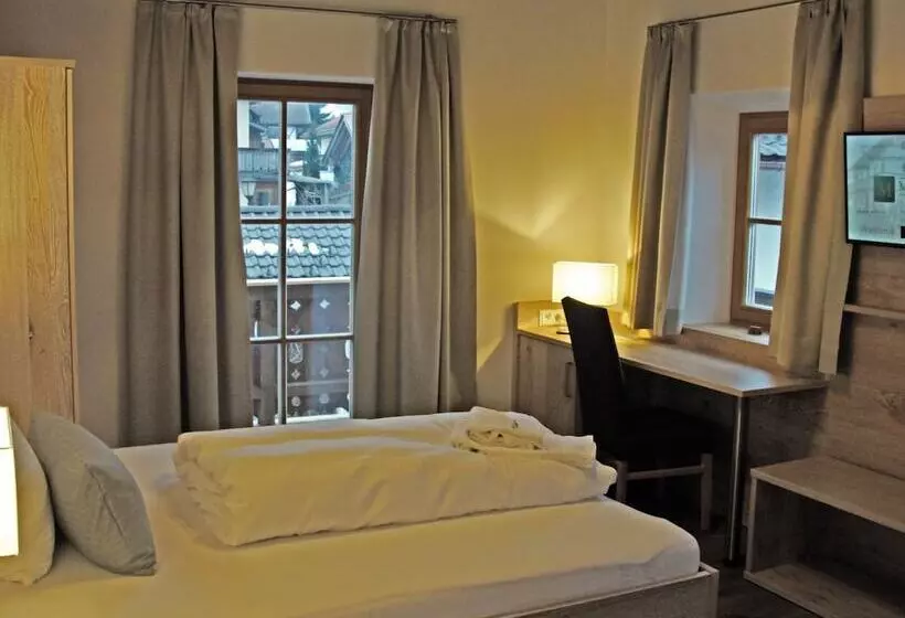 Aamiaismajoitus (B&B) Mammhofer Suite & Breakfast