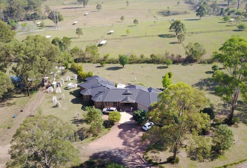 Fullcircle Farm Bed & Breakfast